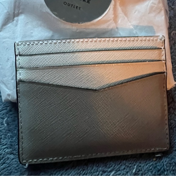 Used but in good conditions - Picture 2 of 3